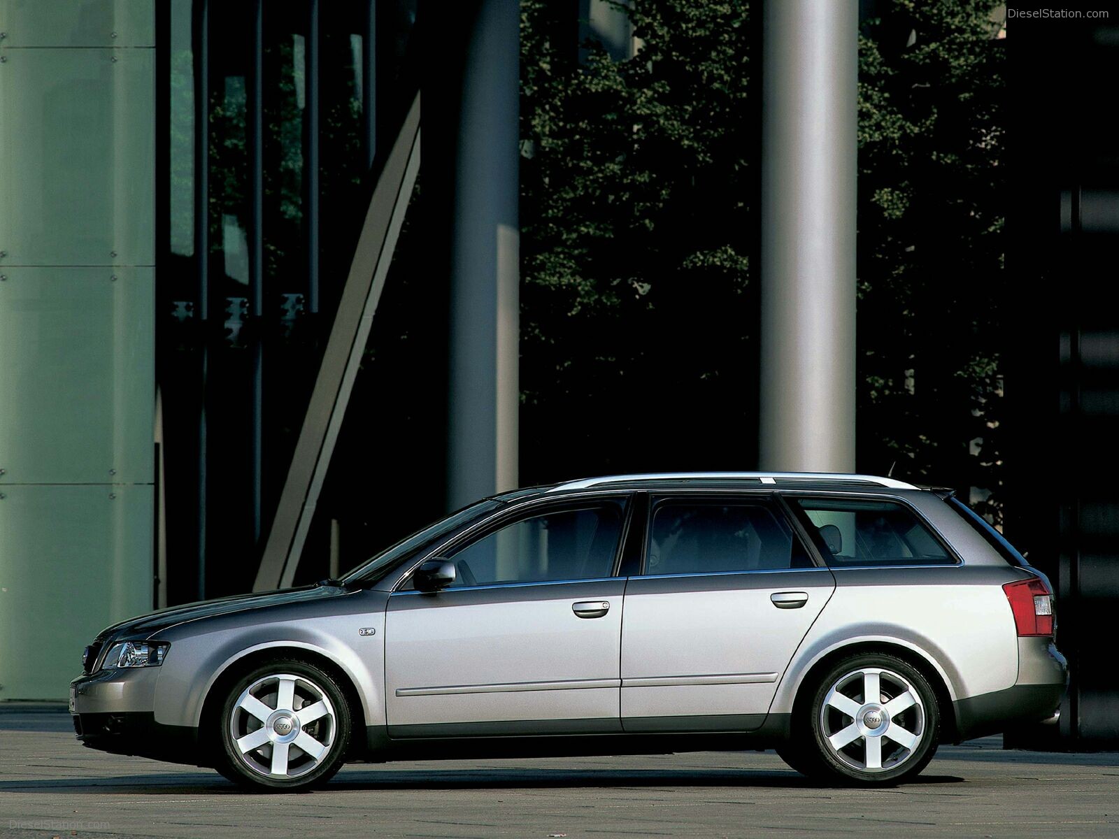 Audi A4 Avant (2000)